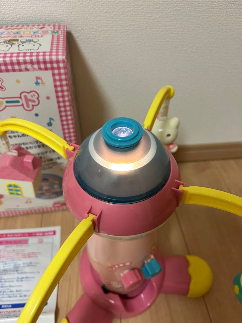 ハローキティベビーズ　光るメロディパレード　コンビ