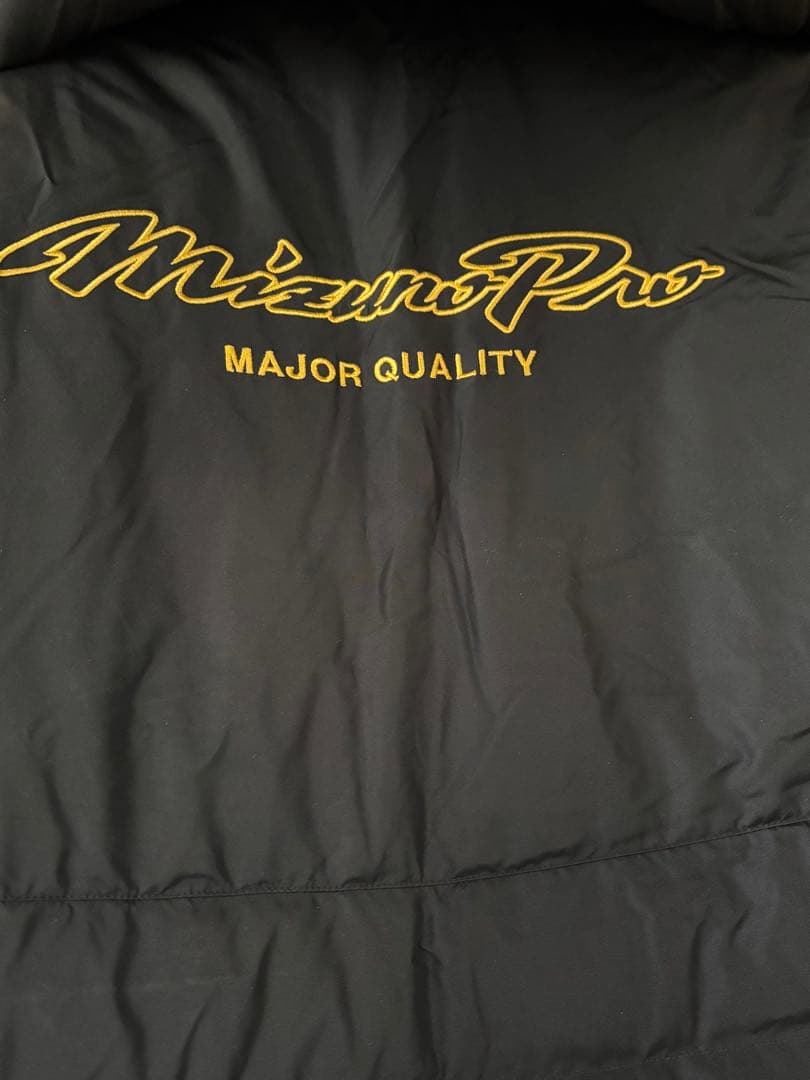 ミズノプロ　ダウン入りベンチコート