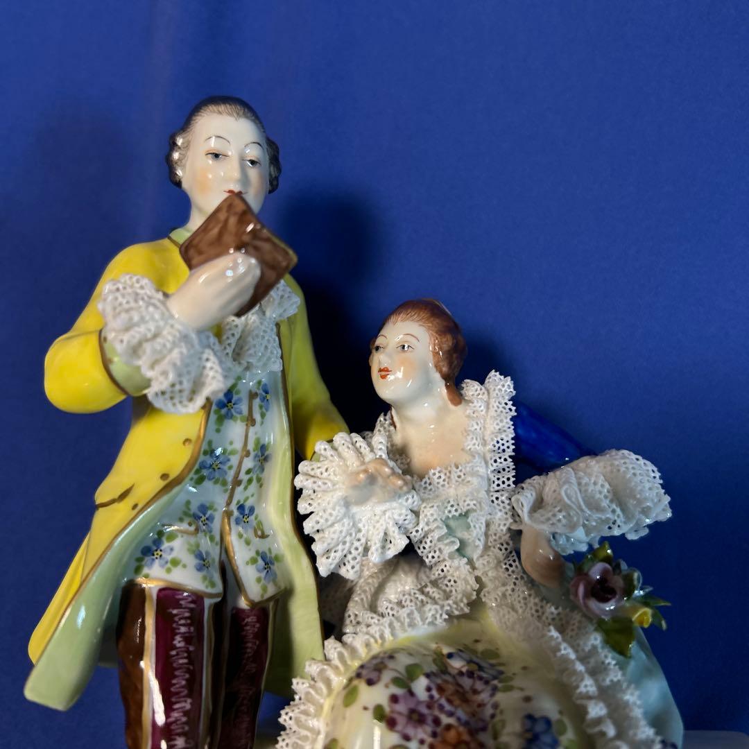 ドレスデンvolkstedt(フォルクシュテット)レース人形フィギュリン