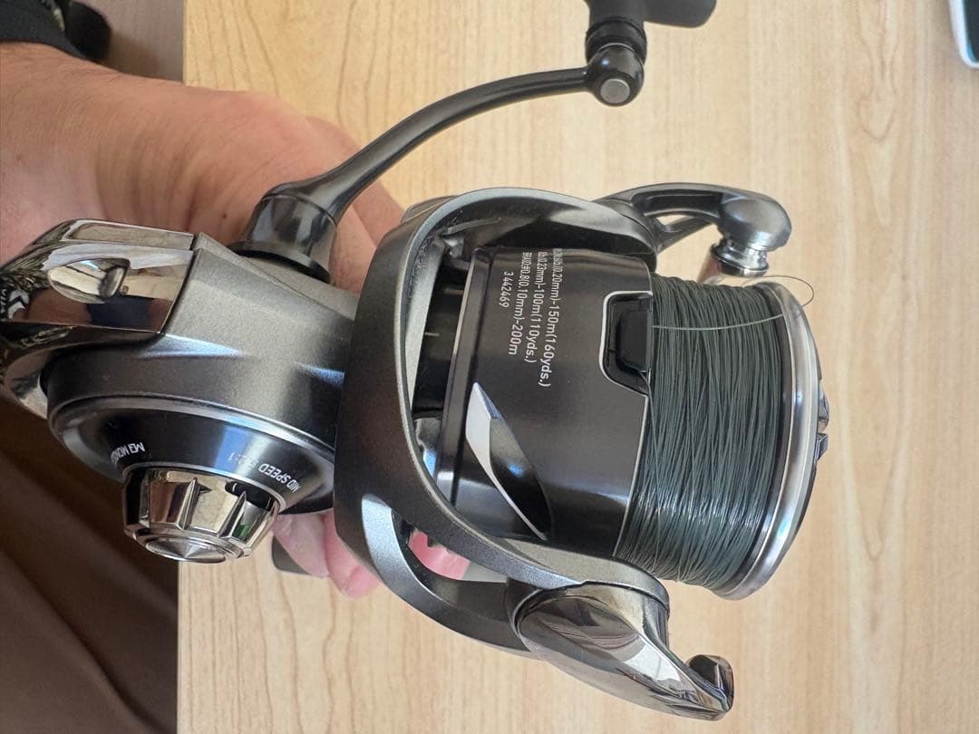 ダイワ　CALDIA LT2500 スピニングリール