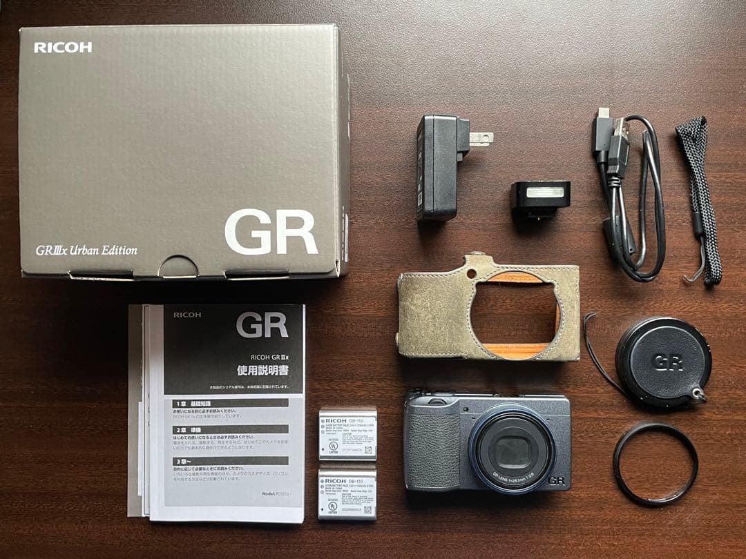 GR3x urban edition【レザーケース・ストロボ・レンズキャップ付】