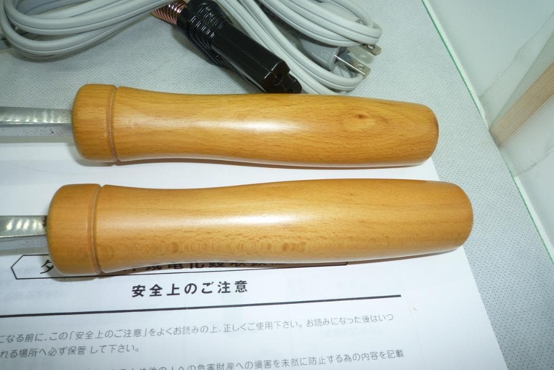 ⑦　展示未使用品　タキイ和裁電化鏝　ランプ付　和裁こて　 和裁コテ　鏝２本付