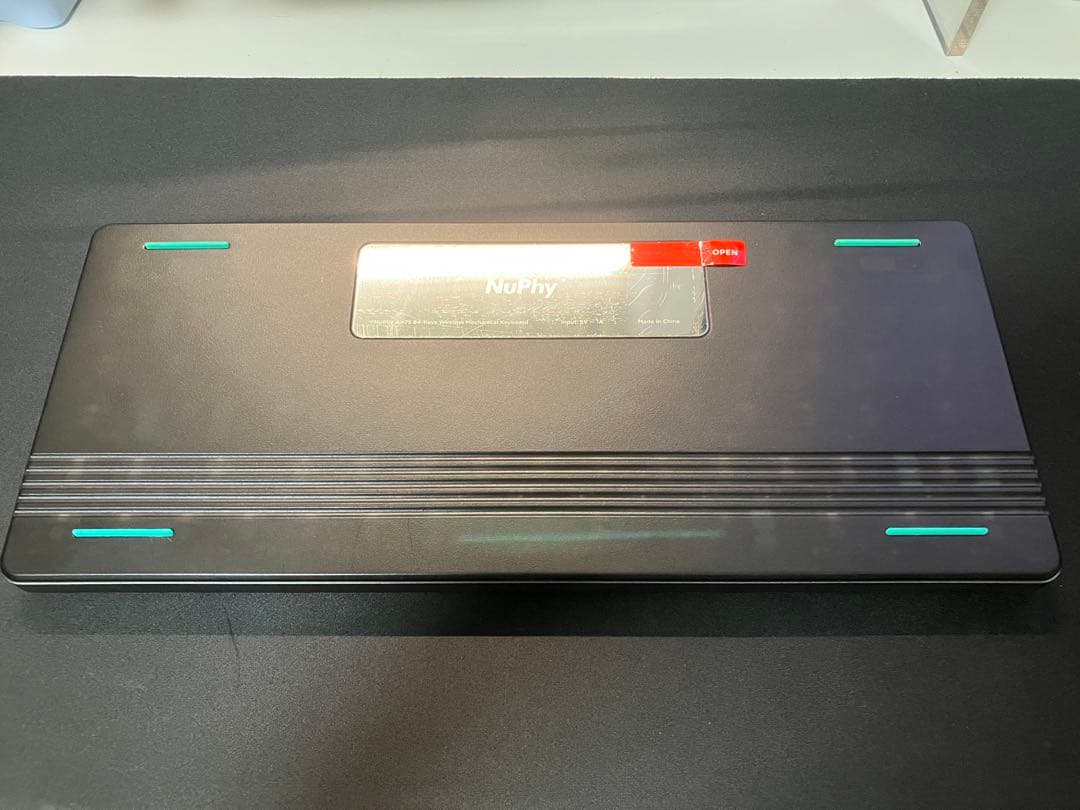 NuPhy Air75 ロープロファイルキーボード