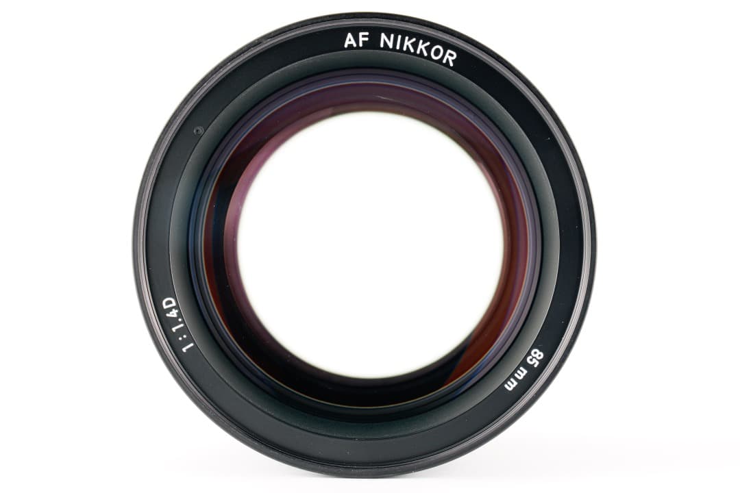 【極美品】Nikon AF Nikkor 85mm F1.4D IF 222