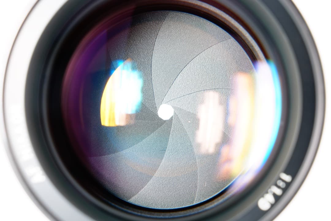 【極美品】Nikon AF Nikkor 85mm F1.4D IF 222