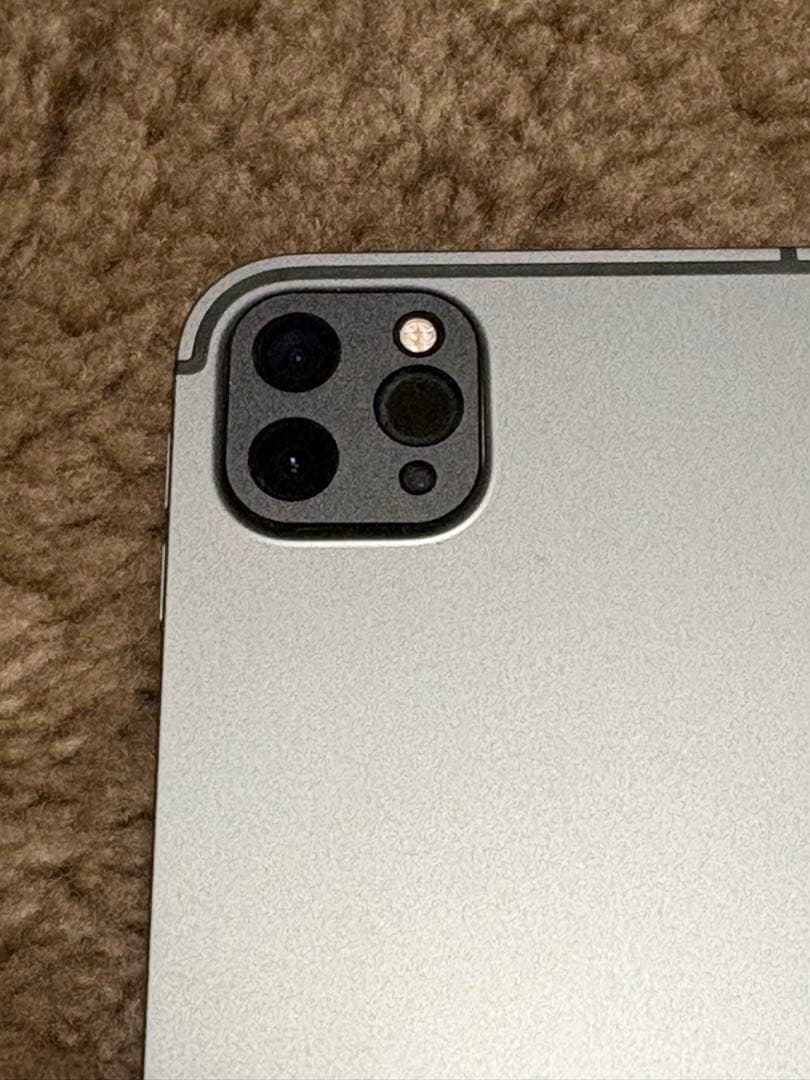 iPadPro11インチ第3世代128GB、純正カバー、非純正タッチペン付き