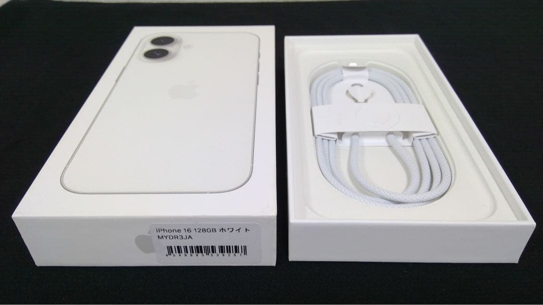 【極美品】iPhone 16 128GB ホワイト SIMフリー 箱・付属品完備
