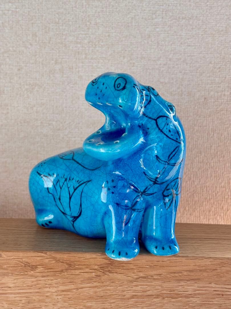 青いカバHIPPO大英博物館収蔵品のレプリカ陶器の置物