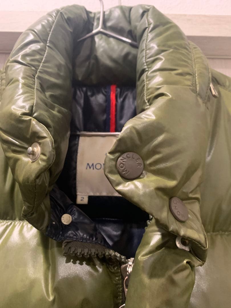モンクレール　 ダウンジャケット EVEREST グリーン系　サイズ2