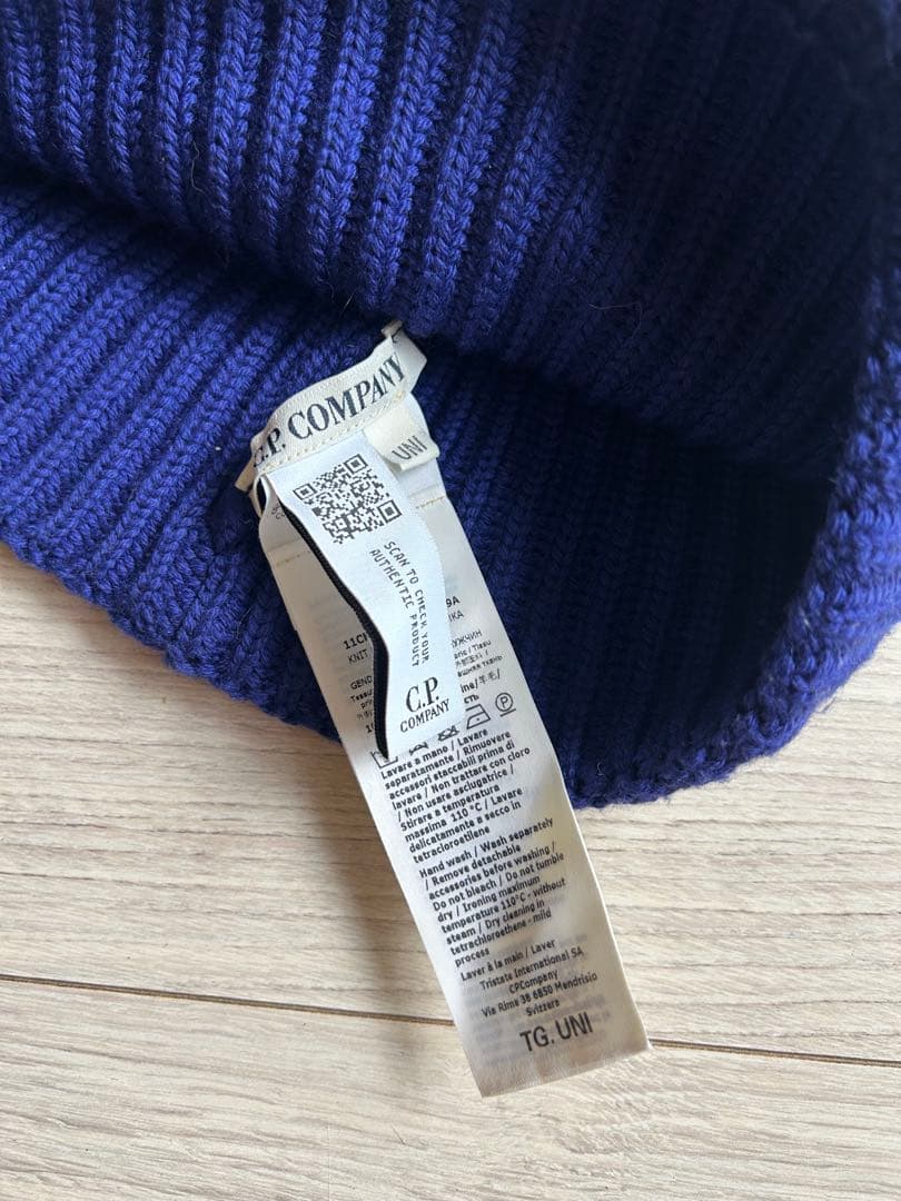 C.P. Company ネイビー ニット帽 サングラス付き