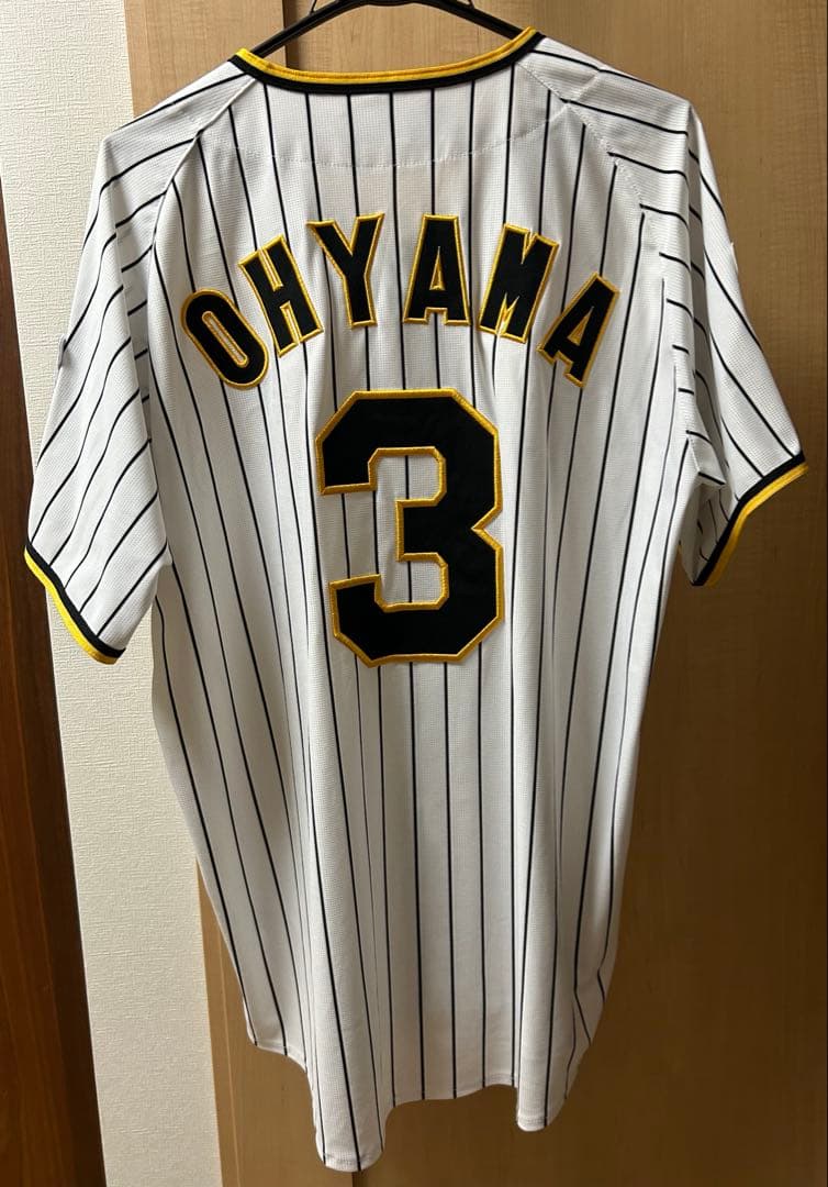 阪神タイガース 2023レプリカユニフォーム チャンピオンエンブレム 大山選手L