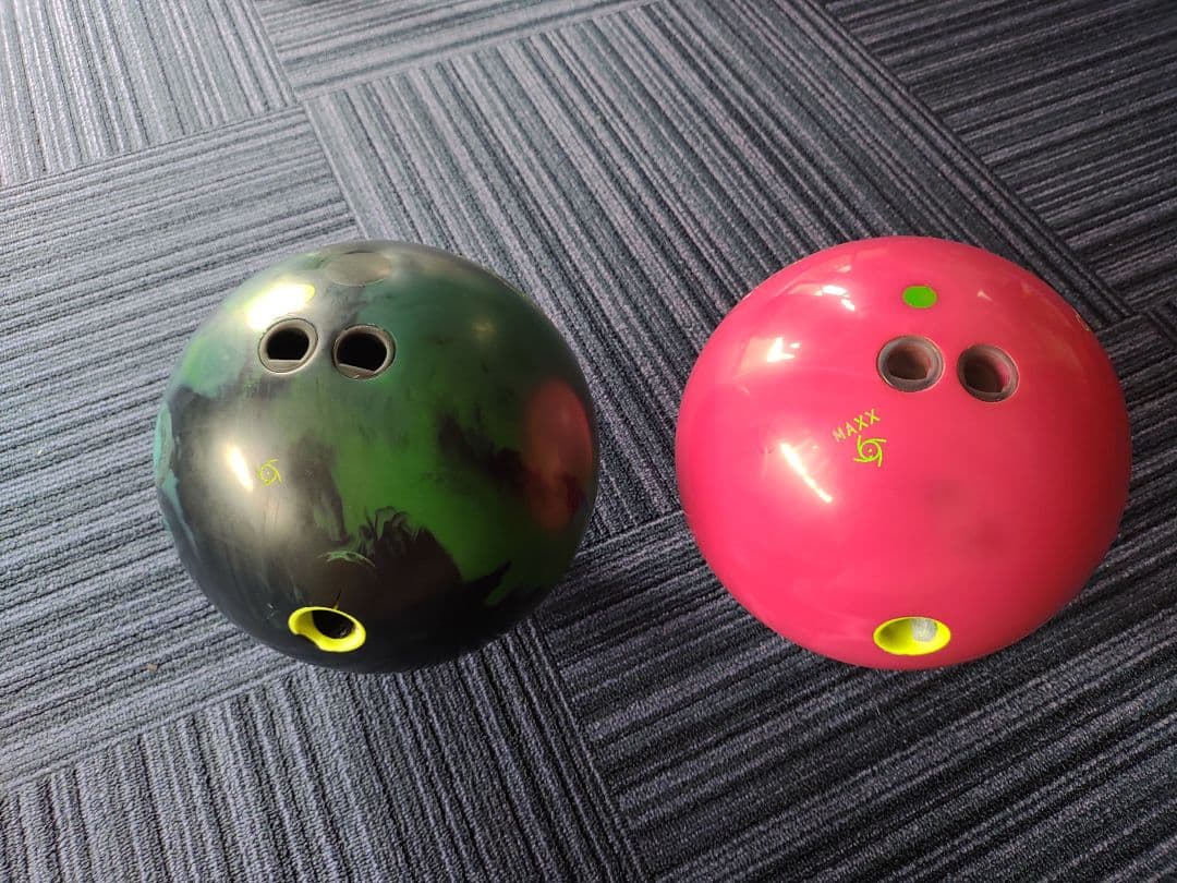 STORM ボウリングバッグ　+ 　ボウリングボール　マーヴェル2個セット