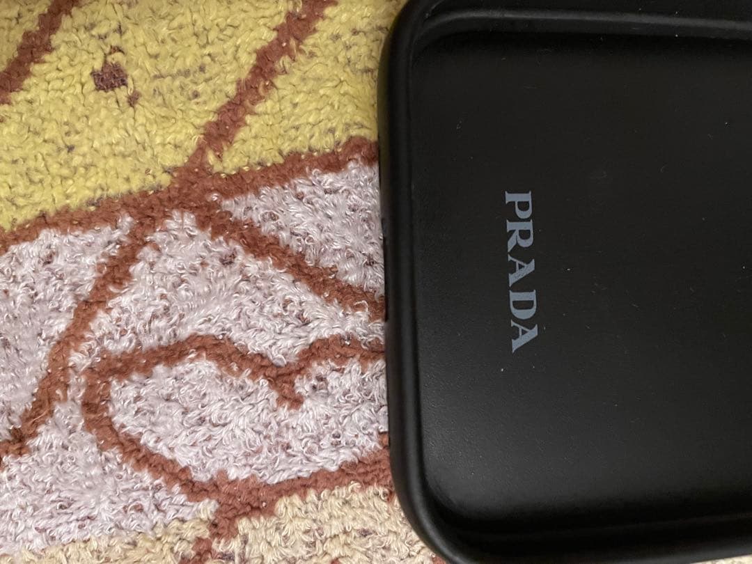 みんと　PRADA ブラック iPhone用ケース
