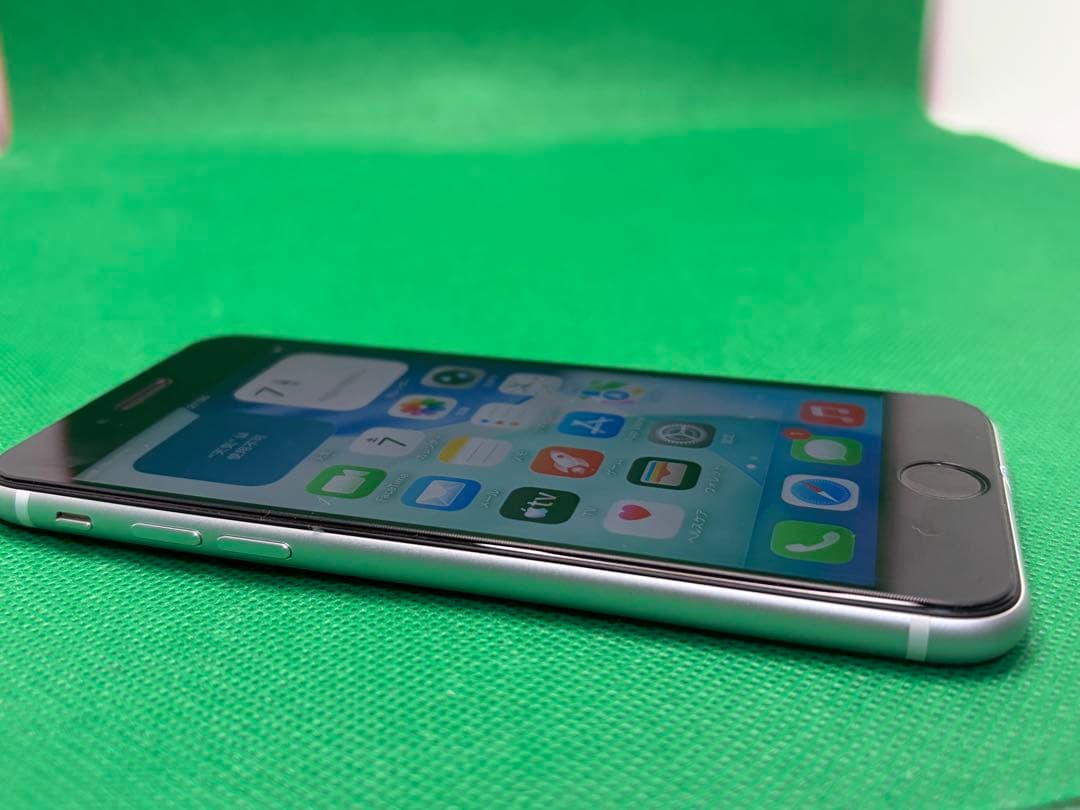 7390 IPHONE SE 第二世代128GB SIMフリー