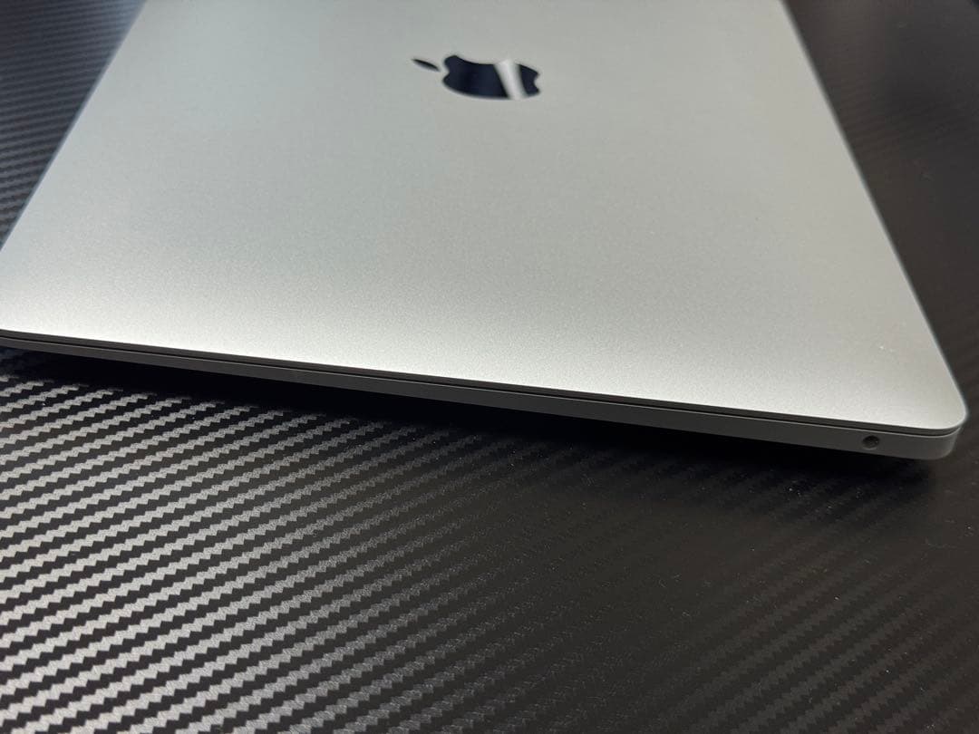 MacBook Air M1シルバー 16GBメモリー 512GB SSD