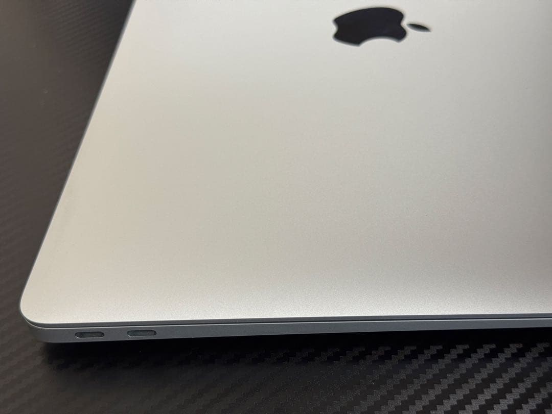 MacBook Air M1シルバー 16GBメモリー 512GB SSD