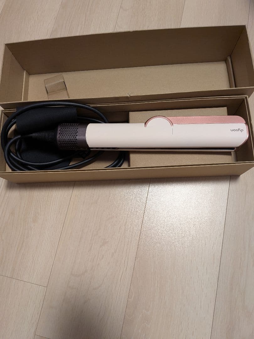 Dyson ダイソン　エアストレート