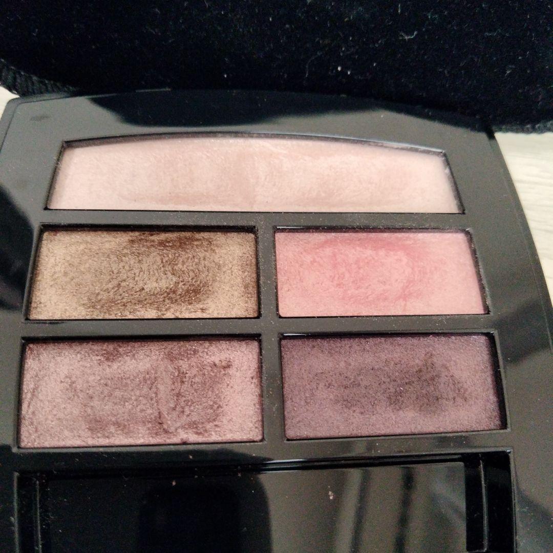 CHANEL　レベージュパレットルガール　ライト