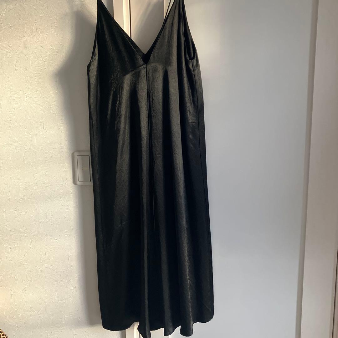 SACRA サテンワンピース