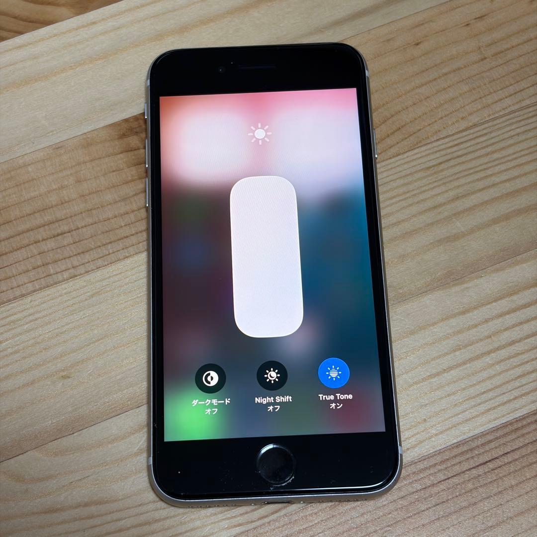 【美品】iPhoneSE3 128GB SIMフリー バッテリー新品おまけ付き！