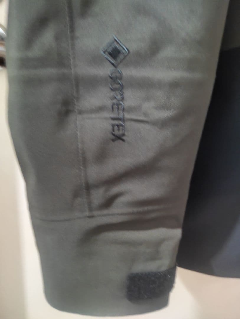 Peak performance W Glavity gtx　Jacket　M