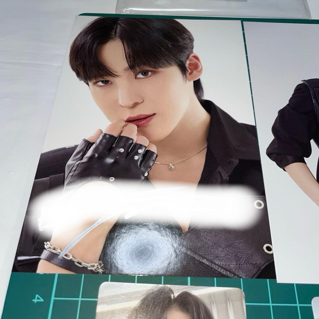 [新品未使用]ATEEZユノ 神戸アンコンフォトセット （直筆サイン入1枚あり）