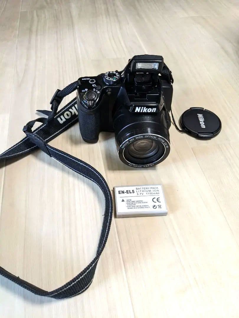 美品 COOLPIX P500 ブラック 即日発送 Nikon デジタルカメラ