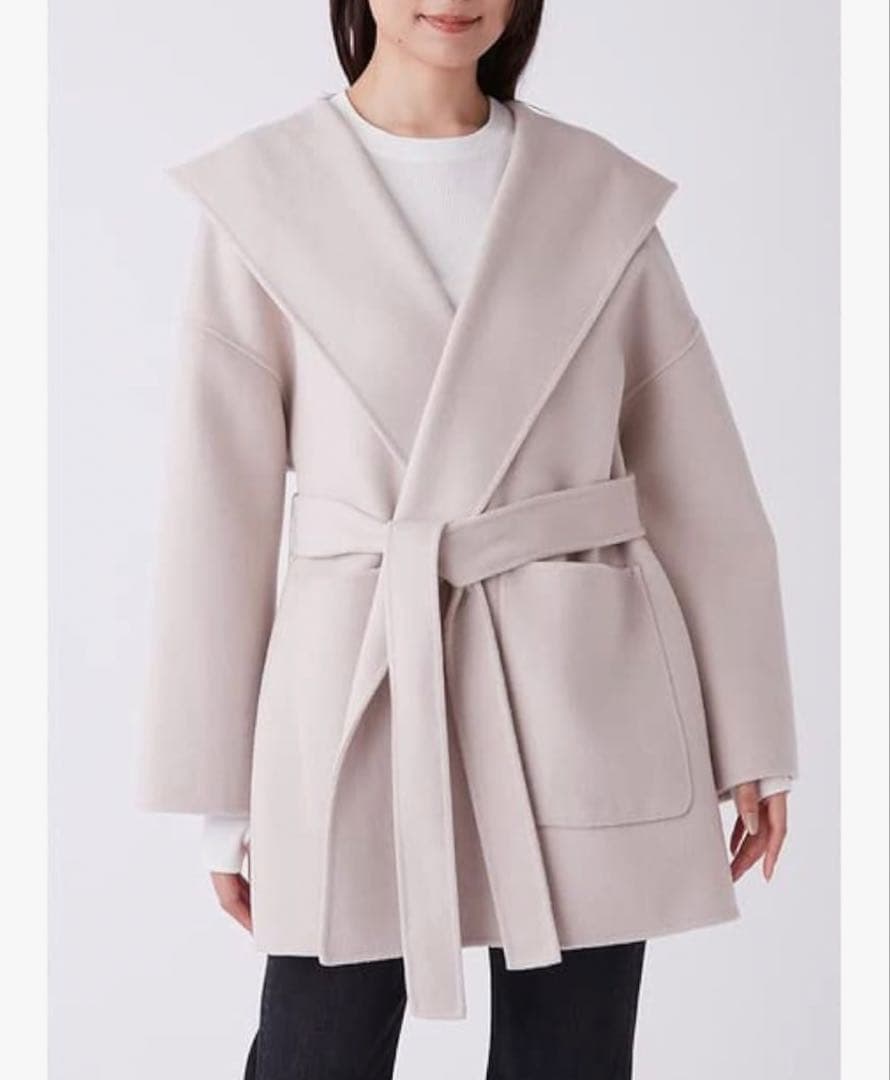 【新品未使用】Mila Owen ミラオーウェン ハーフ丈ポンチョ風リバーコート