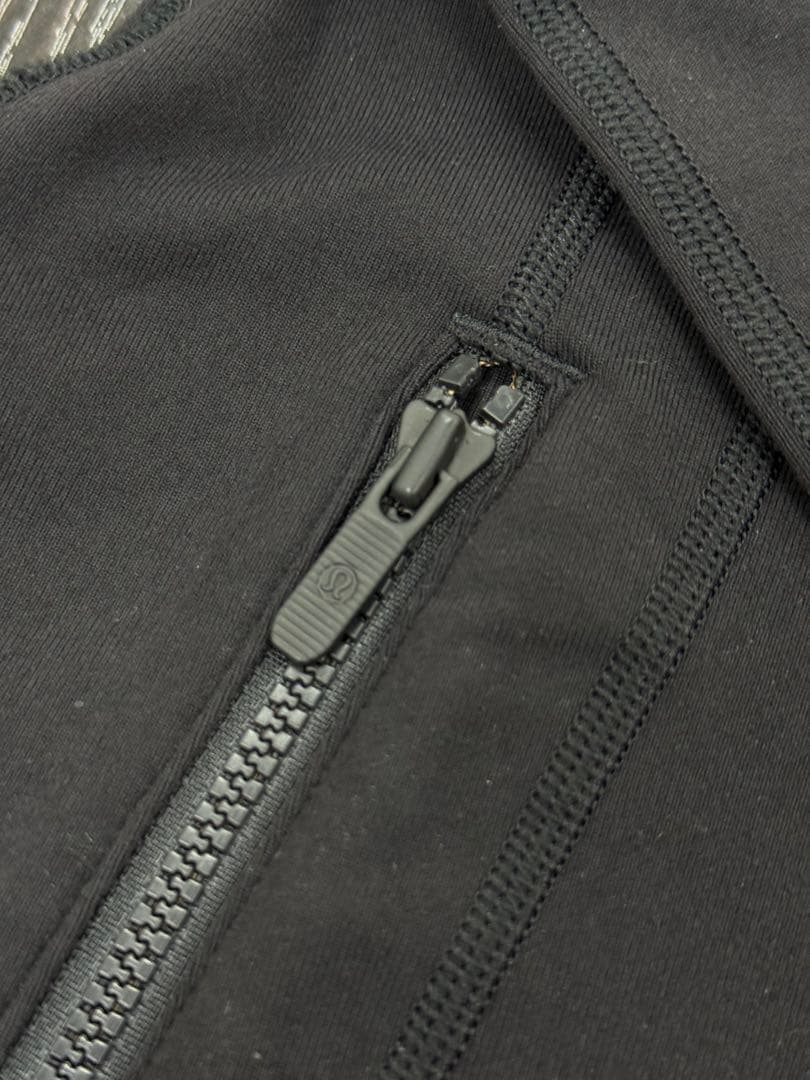 【超美品】ルルレモン Define ジャケットxs