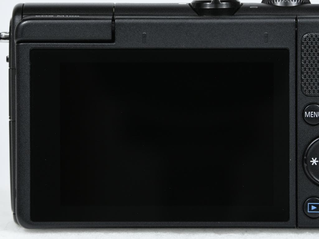 【ほぼ新品】 キヤノン　Canon EOS M100 ダブルレンズキット