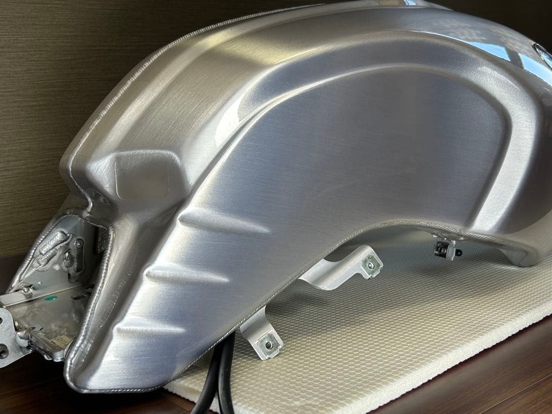 R ninet アルミタンク 溶接ビード rninet  R nine T