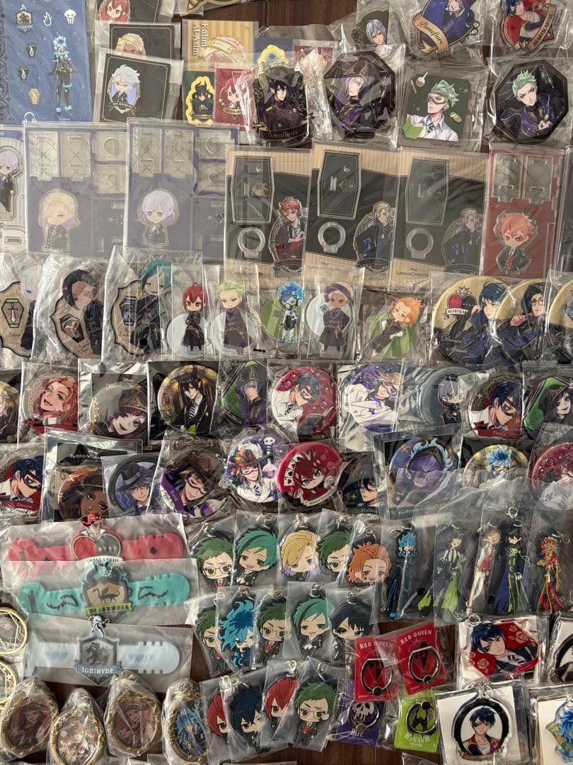 【お買得】ツイステッドワンダーランドグッズまとめ売り約250点大量セット