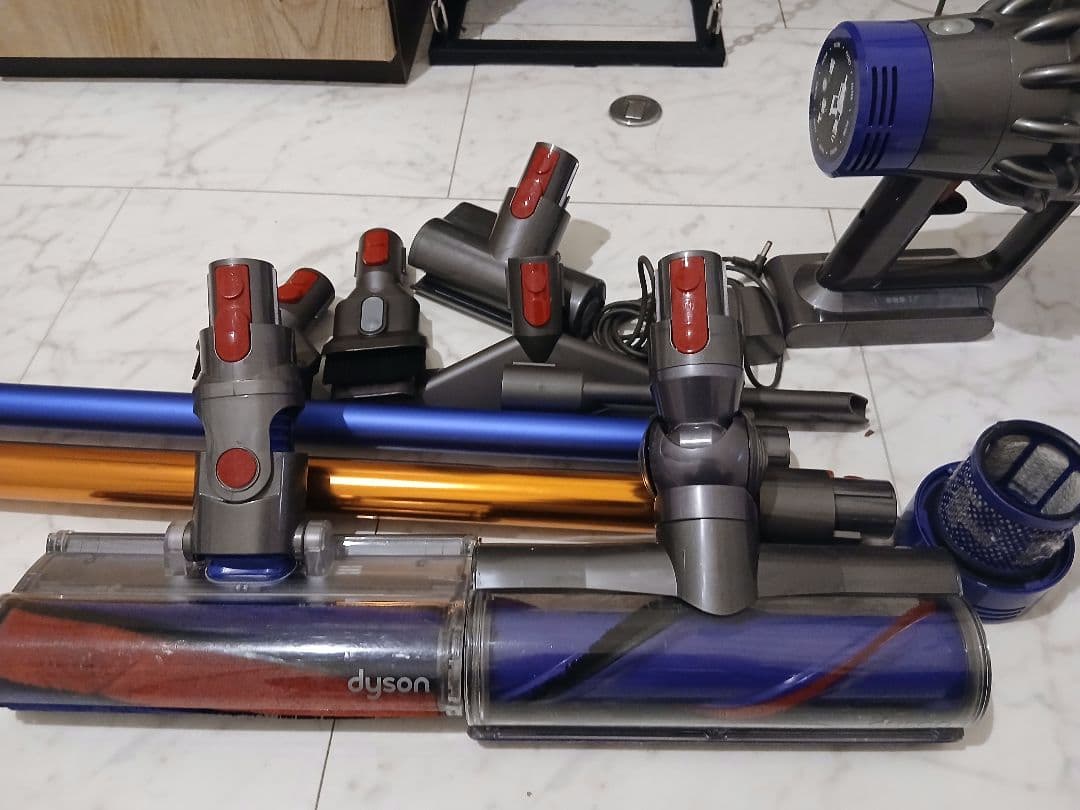 Dyson V10 SV12 ヘッド2種 パイプ2本 予備フィルター付