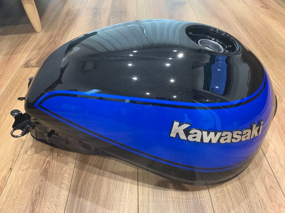 【美品】Kawasaki z900rs タンク ブルーボール 24年