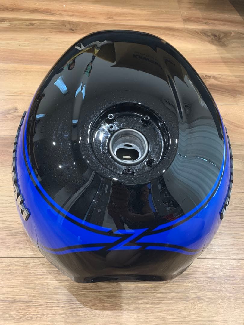 【美品】Kawasaki z900rs タンク ブルーボール 24年