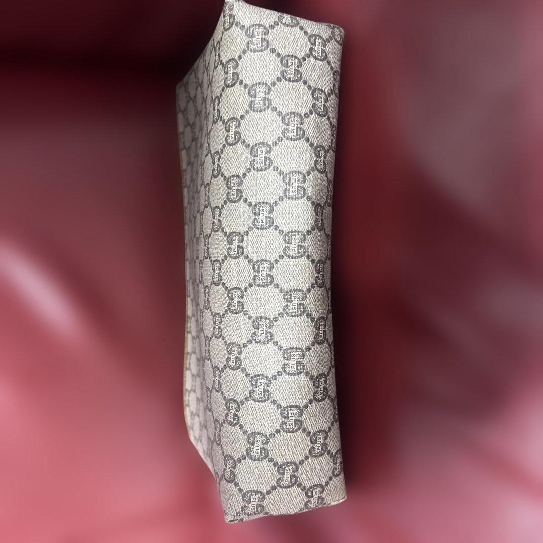 GUCCI GGパターン クラッチバッグ ベージュ