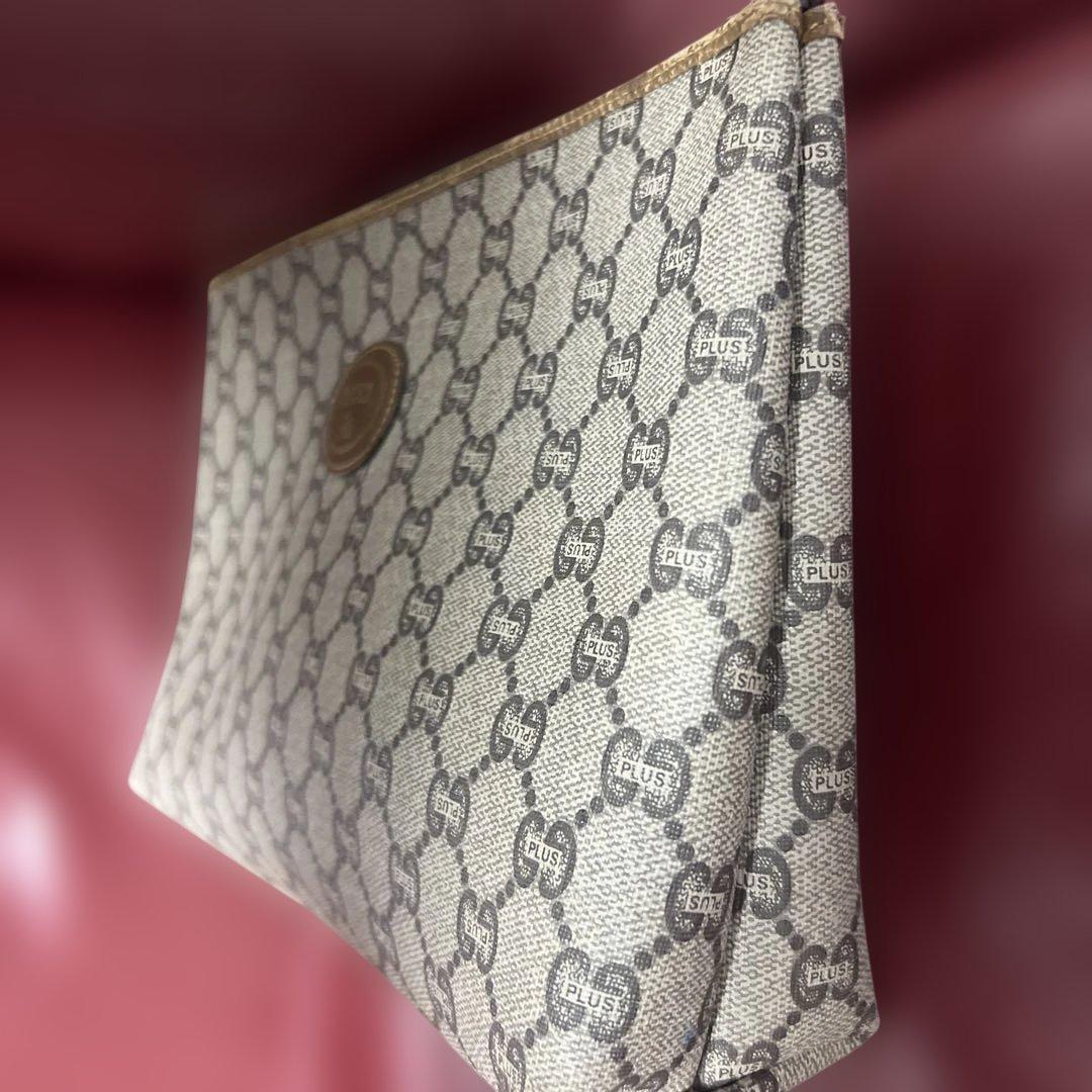 GUCCI GGパターン クラッチバッグ ベージュ