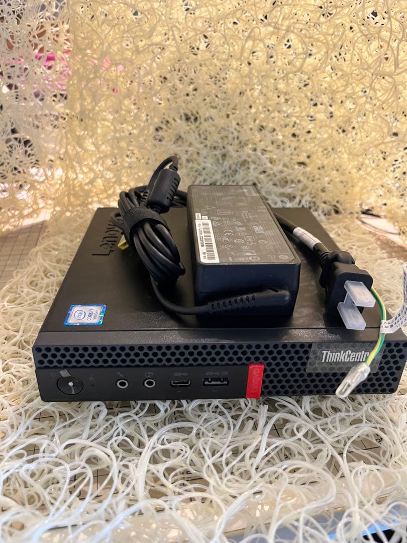 Think Center Tiny レノボ　m720q 10T8 ミニPC