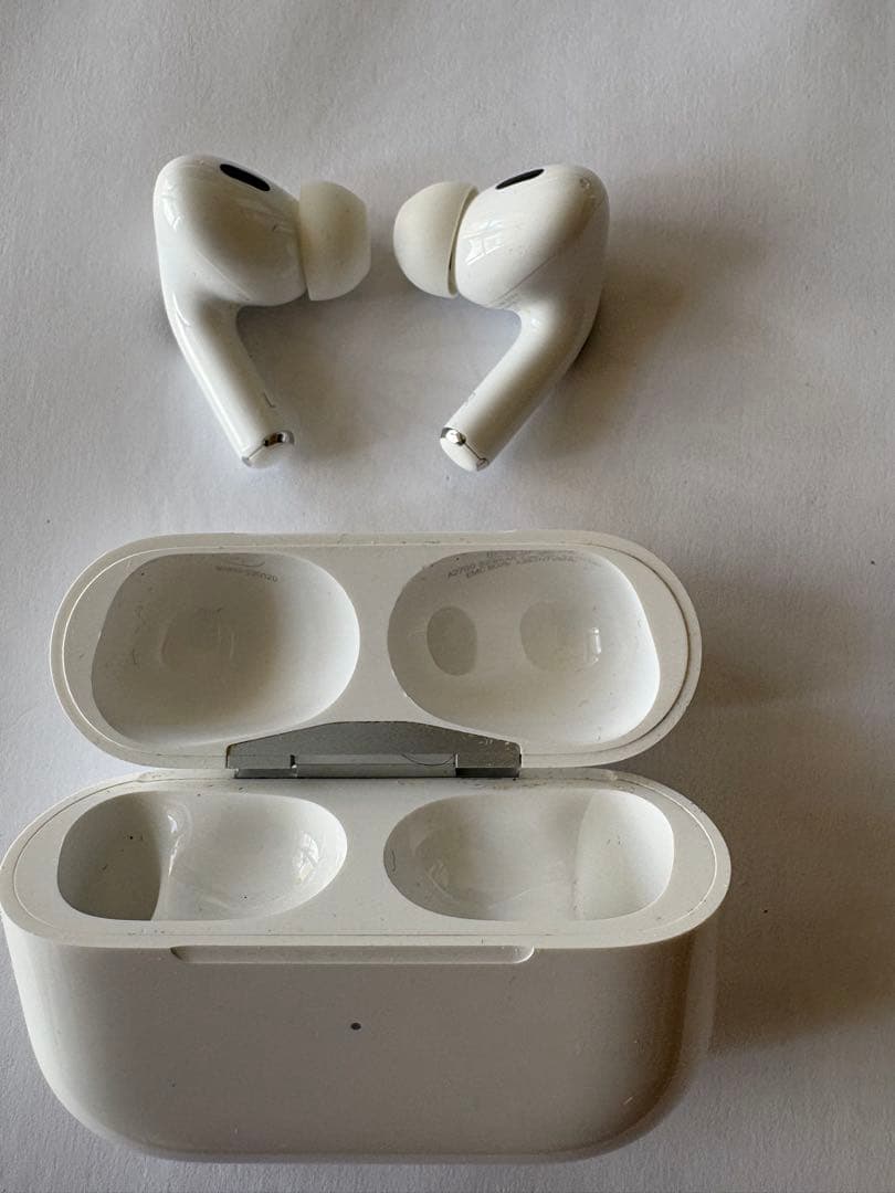 Apple AirPods Pro 第2世代（Lightning）