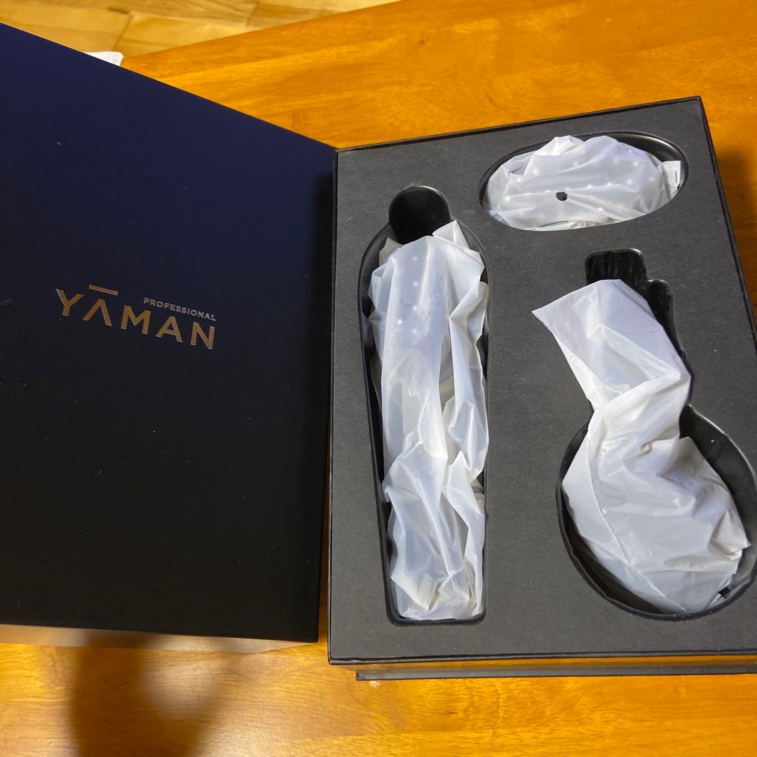 【新品】ヤーマン　ヴェーダスカルプブラシ BS for Salon