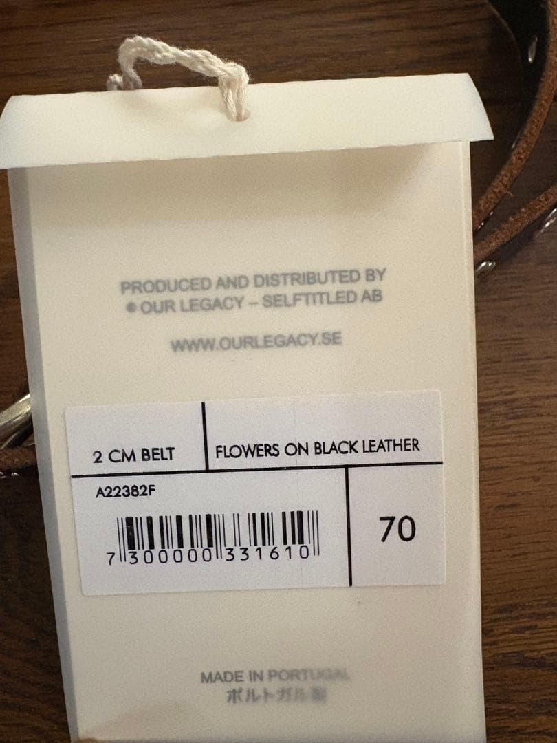 小物 OUR LEGACY BELT 2CM FLOWERS ON BLACK