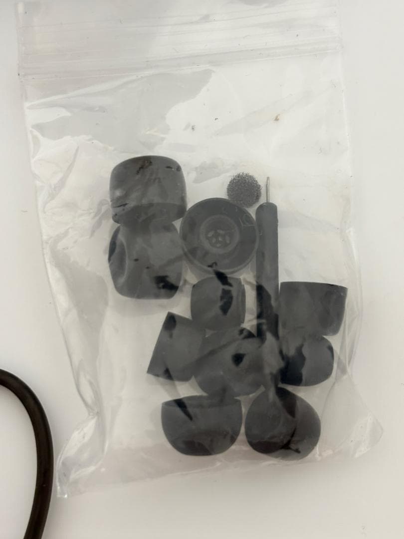 ゼンハイザー　IE 300 イヤフォン　有線