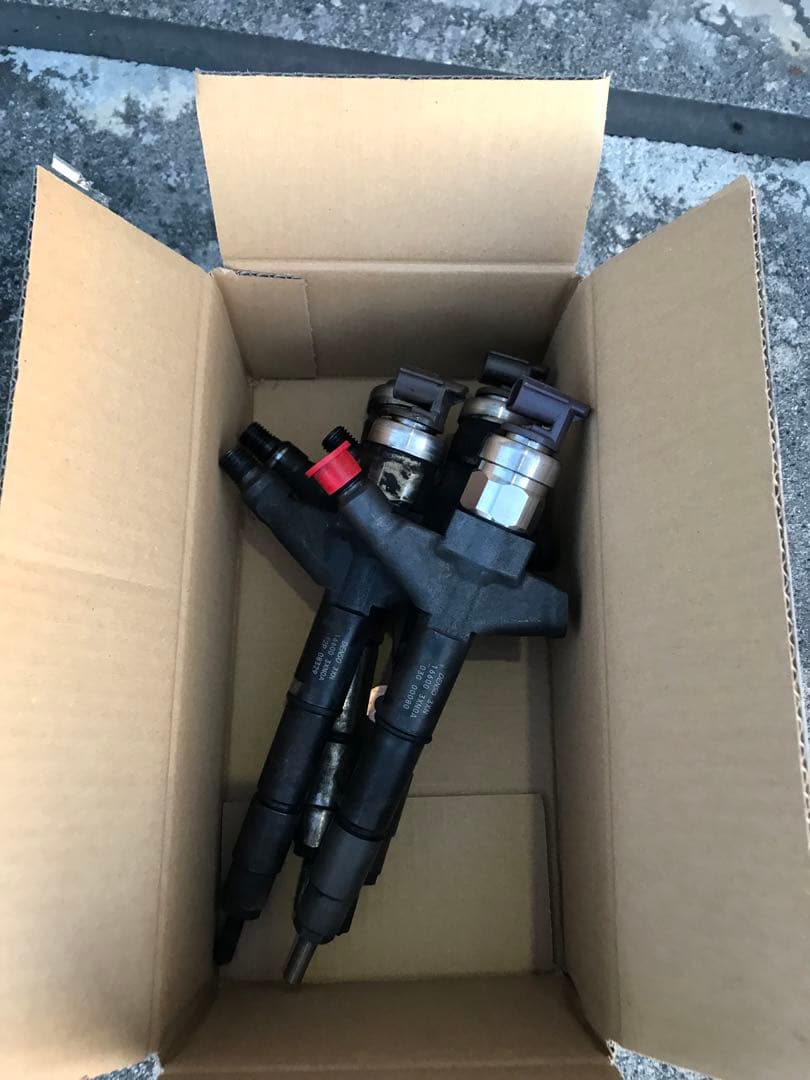 日産キャラバンデイゼルインジェクター