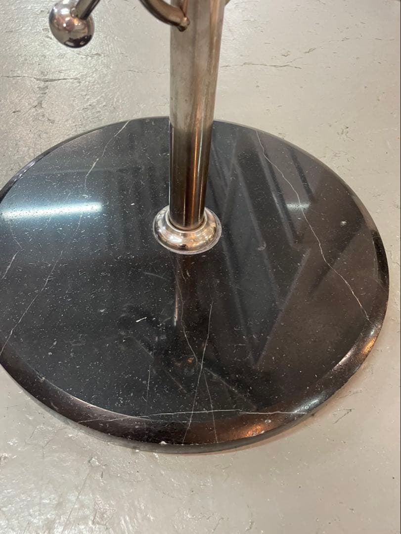 ガラス　コーヒーテーブル