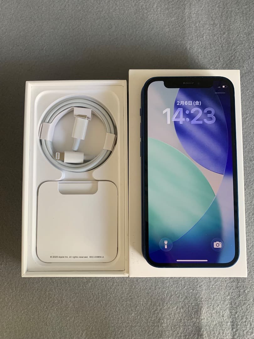 美品　国内版　SIMフリー　iPhone12　mini 128GB ブルー色