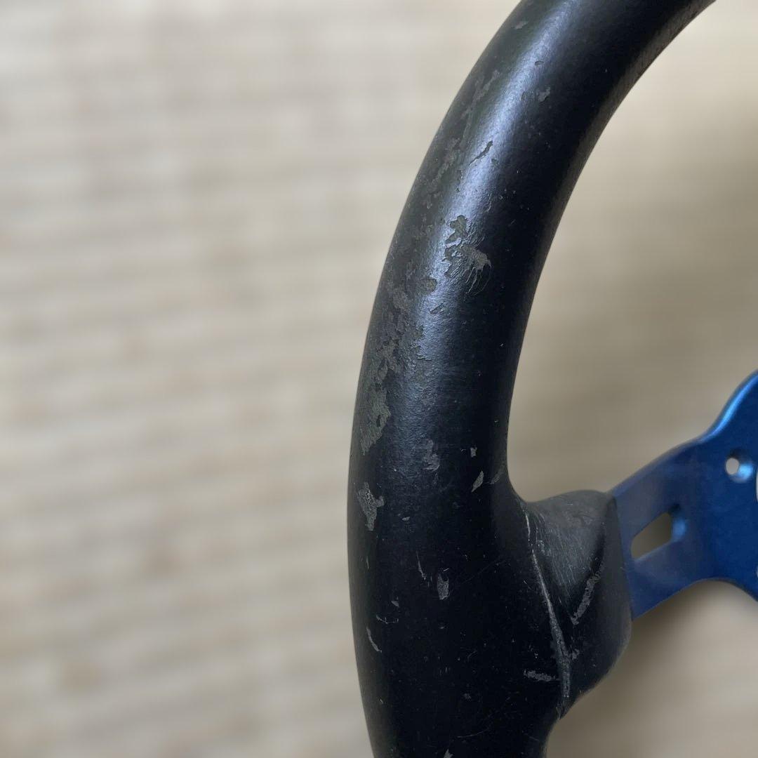 momo ステアリング　ディープ　33パイ？35パイ？