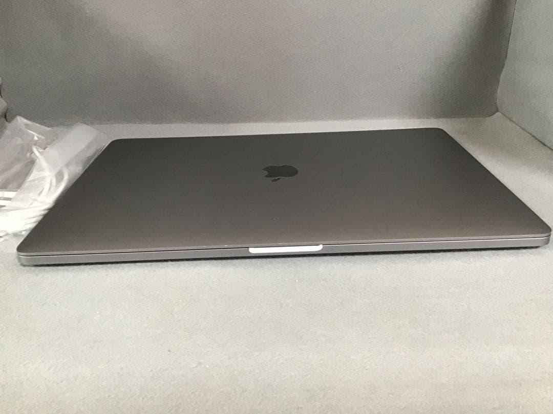 MacBook Pro 16インチ 1TB 64GB 8コア i9