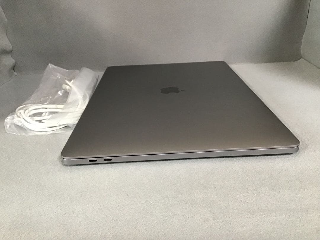 MacBook Pro 16インチ 1TB 64GB 8コア i9