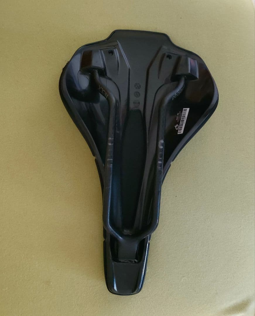 プロロゴ スクラッチM5 Nack カーボンレール ブラック サドル