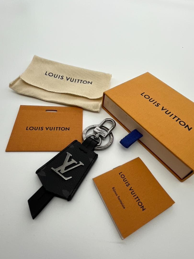 新品未使用　ヴィトン 　キーホルダー　クロッシュクレ キーリング M63620